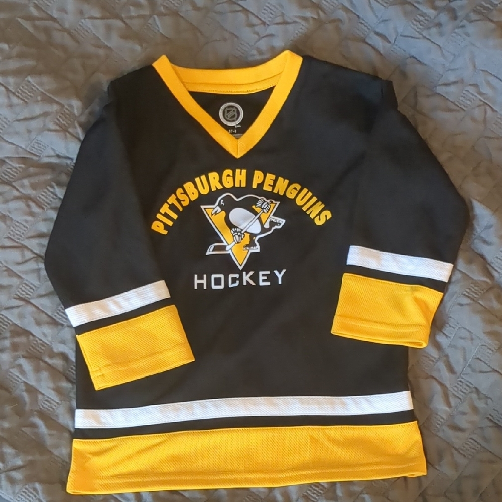 NHL Pittsburgh Penguins Black and Yellow Jersey